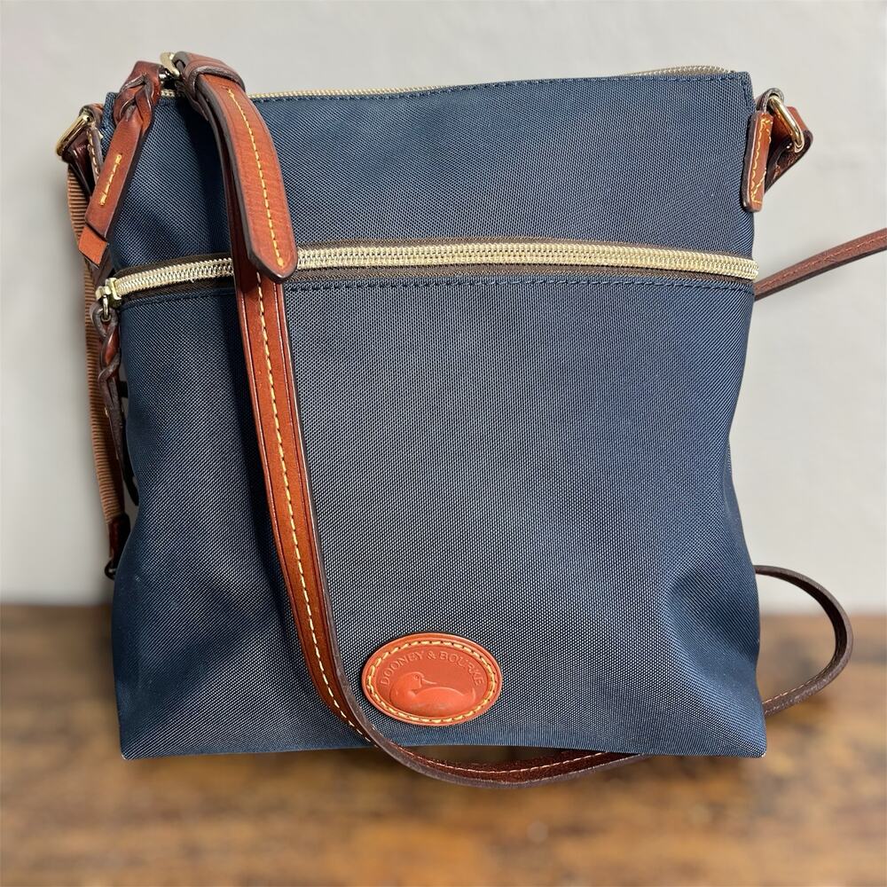 Dooney & Bourke Nylon Crossbody Navy Blue Shoulder Bag Leather Strap Zip Duck
